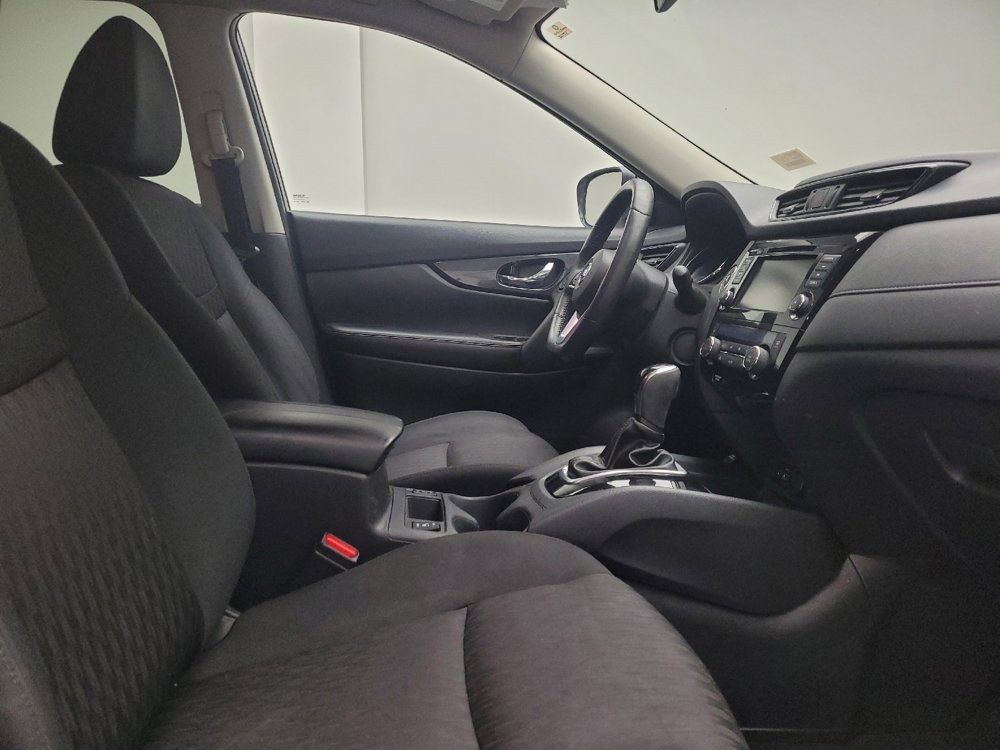 Used 2018 Nissan Rogue SV image 21