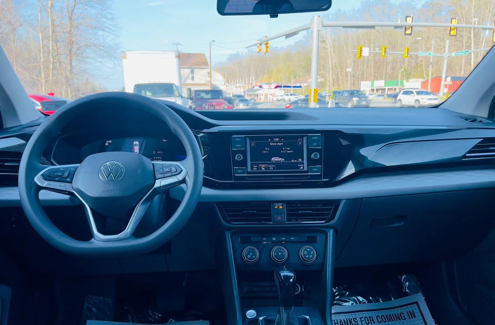 Used 2022 Volkswagen Taos S image 17