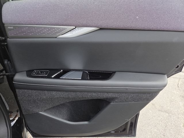 Used 2025 Cadillac Optiq Luxury 2 w/ LPO, Floor Liner Package AWD/4WD image 26
