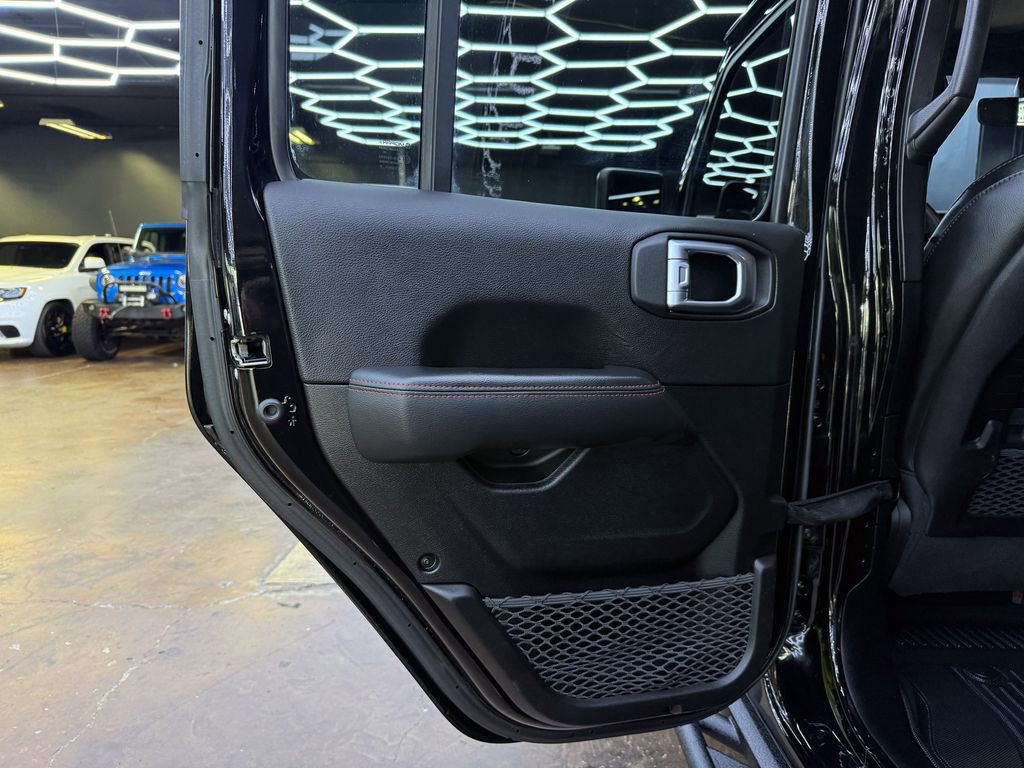 Used 2022 Jeep Gladiator Rubicon w/ LED Lighting Group image 17