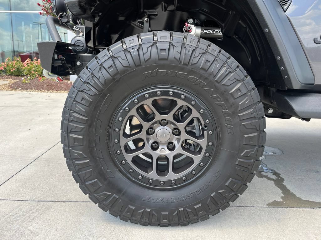 Used 2023 Jeep Wrangler Unlimited Sport w/ Xtreme 35 Tire Package AWD/4WD image 3