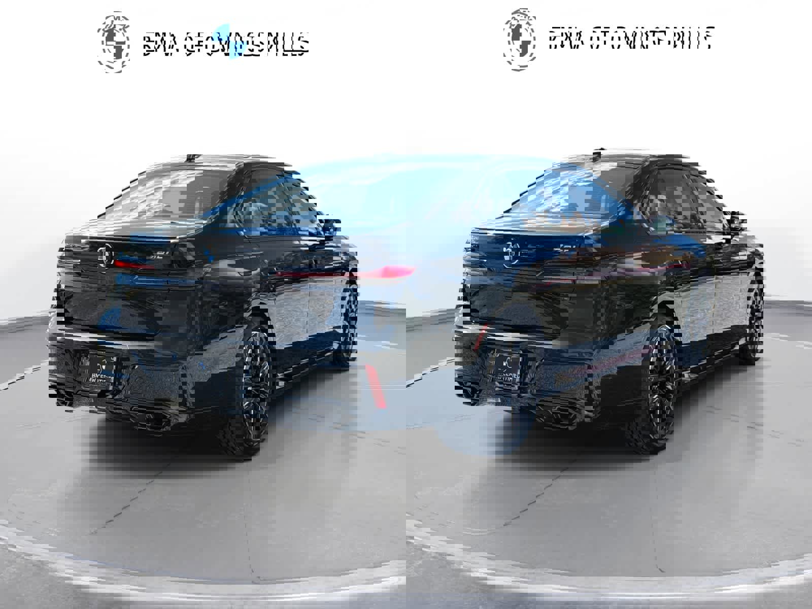 Certified 2025 BMW 760i xDrive w/ Executive Package image 9