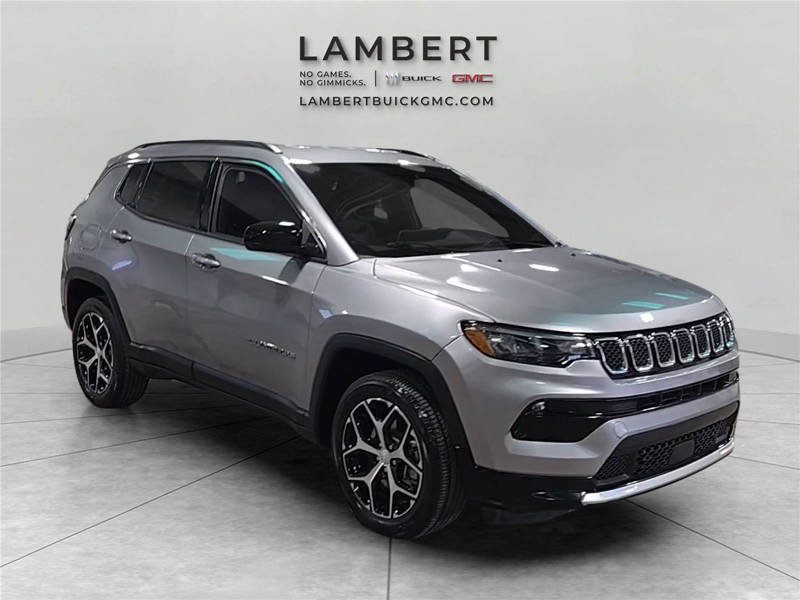Used 2024 Jeep Compass Latitude image 8