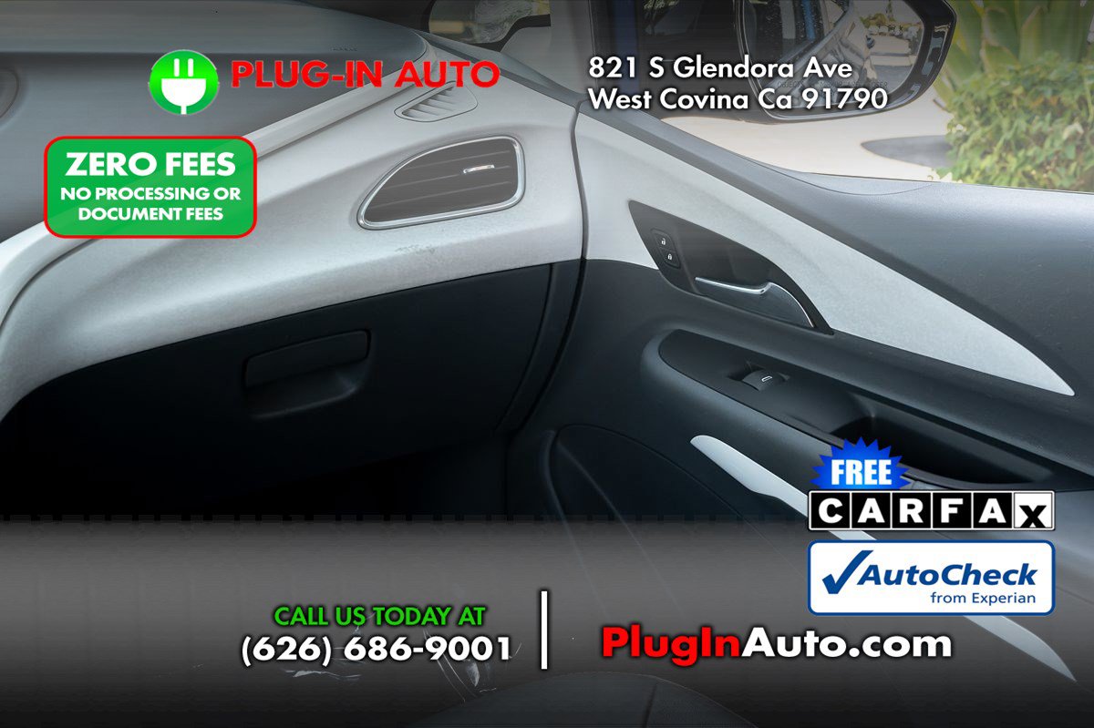 Used 2017 Chevrolet Bolt Premier w/ Driver Confidence II Package FWD image 17