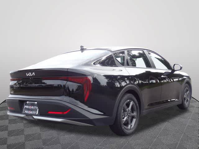 Used 2025 Kia K4 FWD image 3