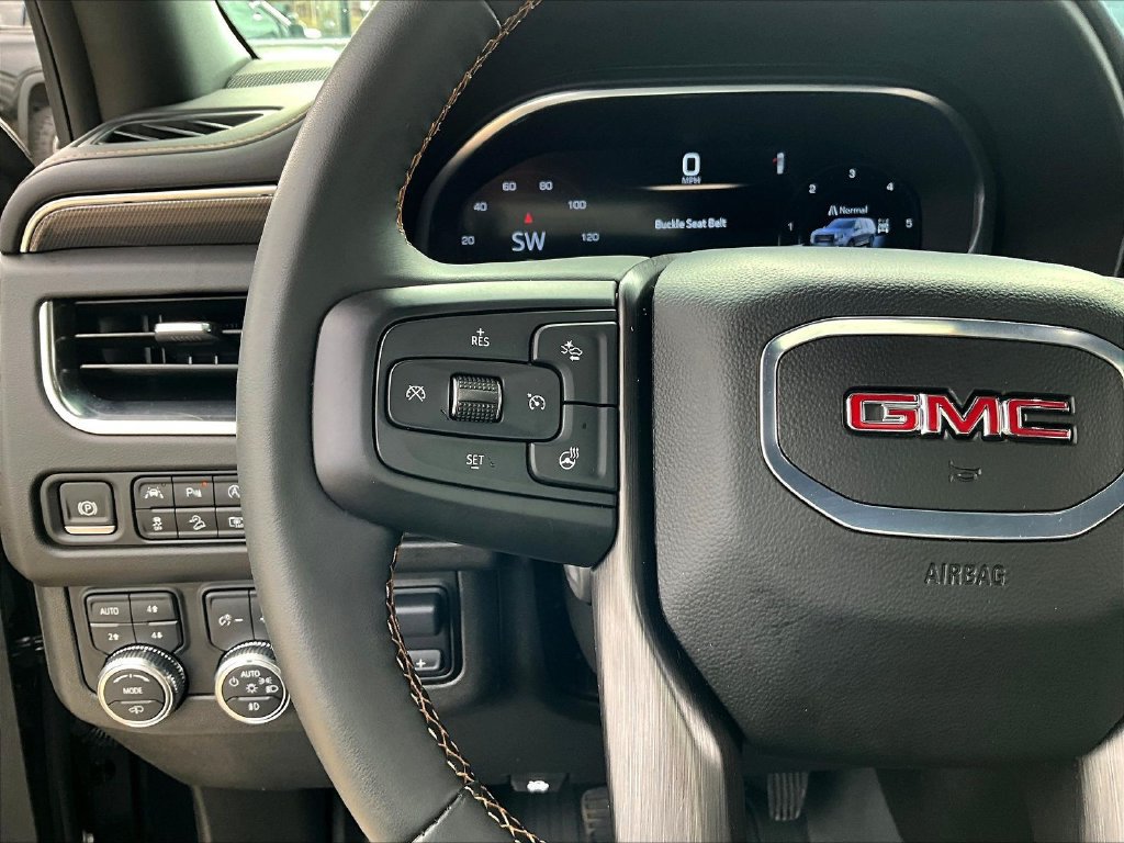 Used 2024 GMC Yukon XL AT4 w/ AT4 Premium Plus Package AWD/4WD image 13