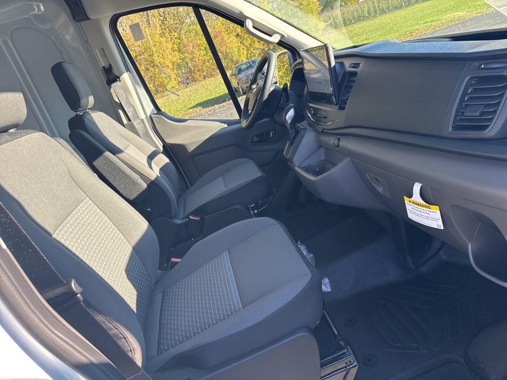 New 2026 Ford Transit 250 148 Medium Roof w/ Exterior Upgrade Package RWD image 17
