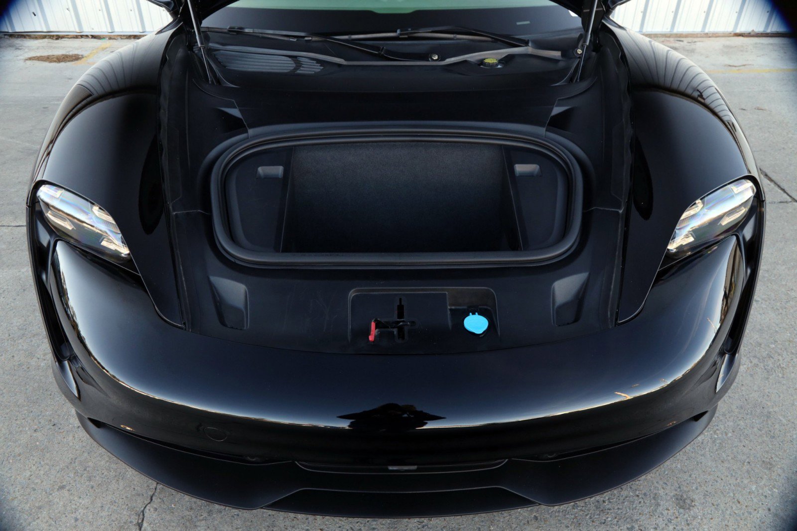 Used 2020 Porsche Taycan 4S image 8