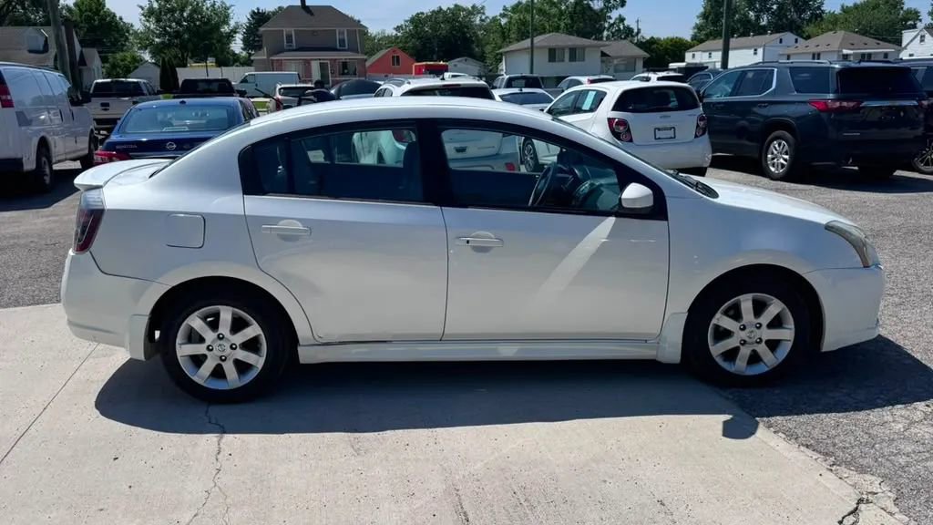 Used 2012 Nissan Sentra 2.0 SR w/ Convenience Pkg FWD image 6