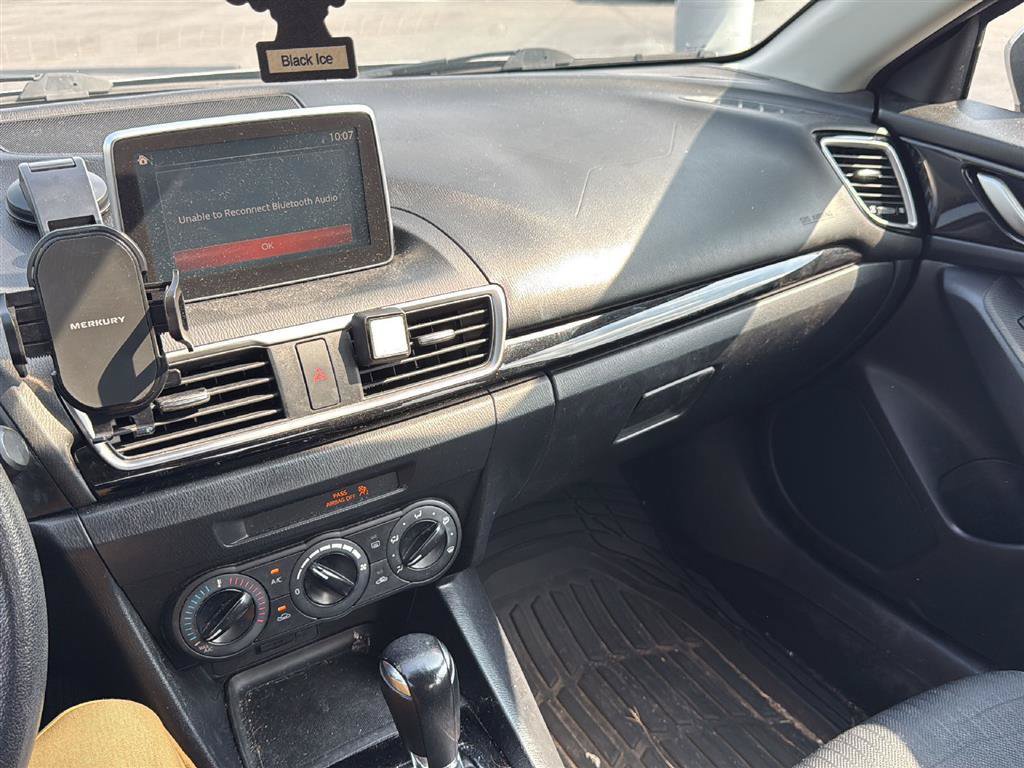 Used 2015 MAZDA MAZDA3 i Sport FWD image 17