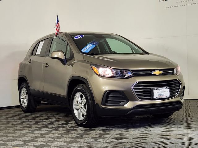 Used 2021 Chevrolet Trax LS w/ Tint and Cruise Package image 3