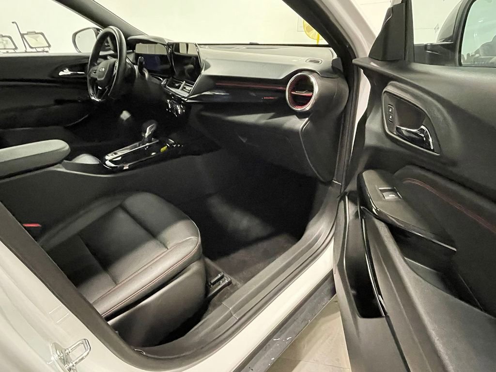 Used 2024 Chevrolet Trax RS w/ Driver Confidence Package image 25