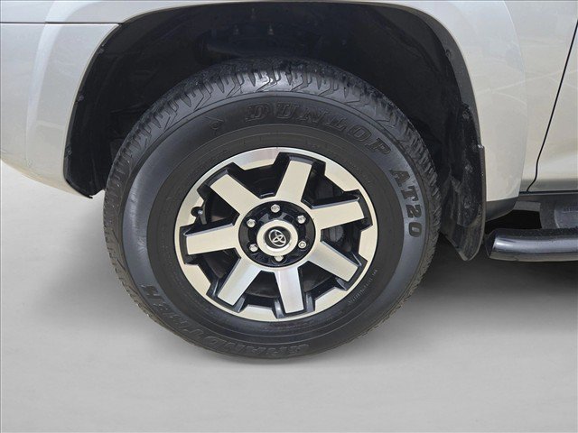 Used 2023 Toyota 4Runner TRD Off-Road AWD/4WD image 23