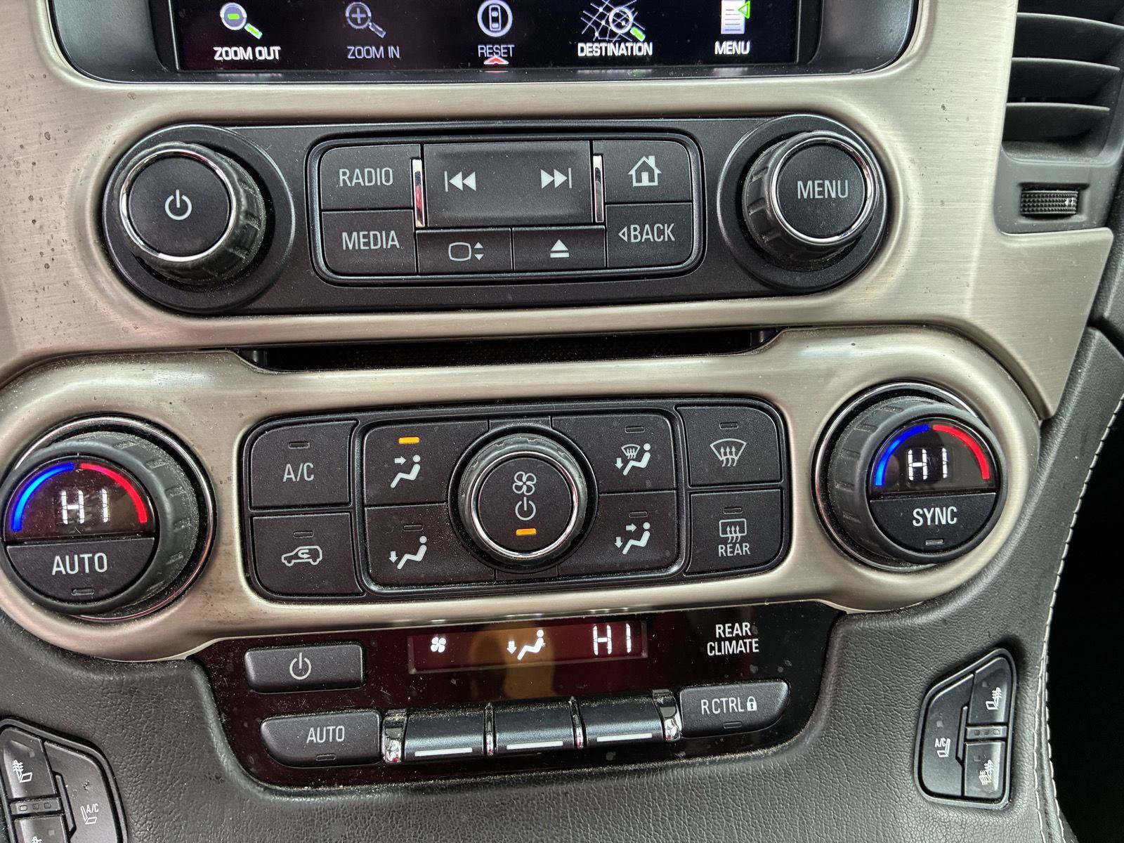 Used 2016 GMC Yukon Denali image 32