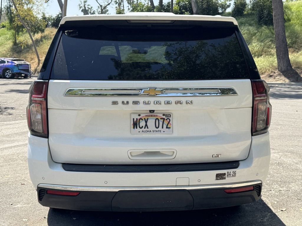 Used 2021 Chevrolet Suburban LT RWD image 5