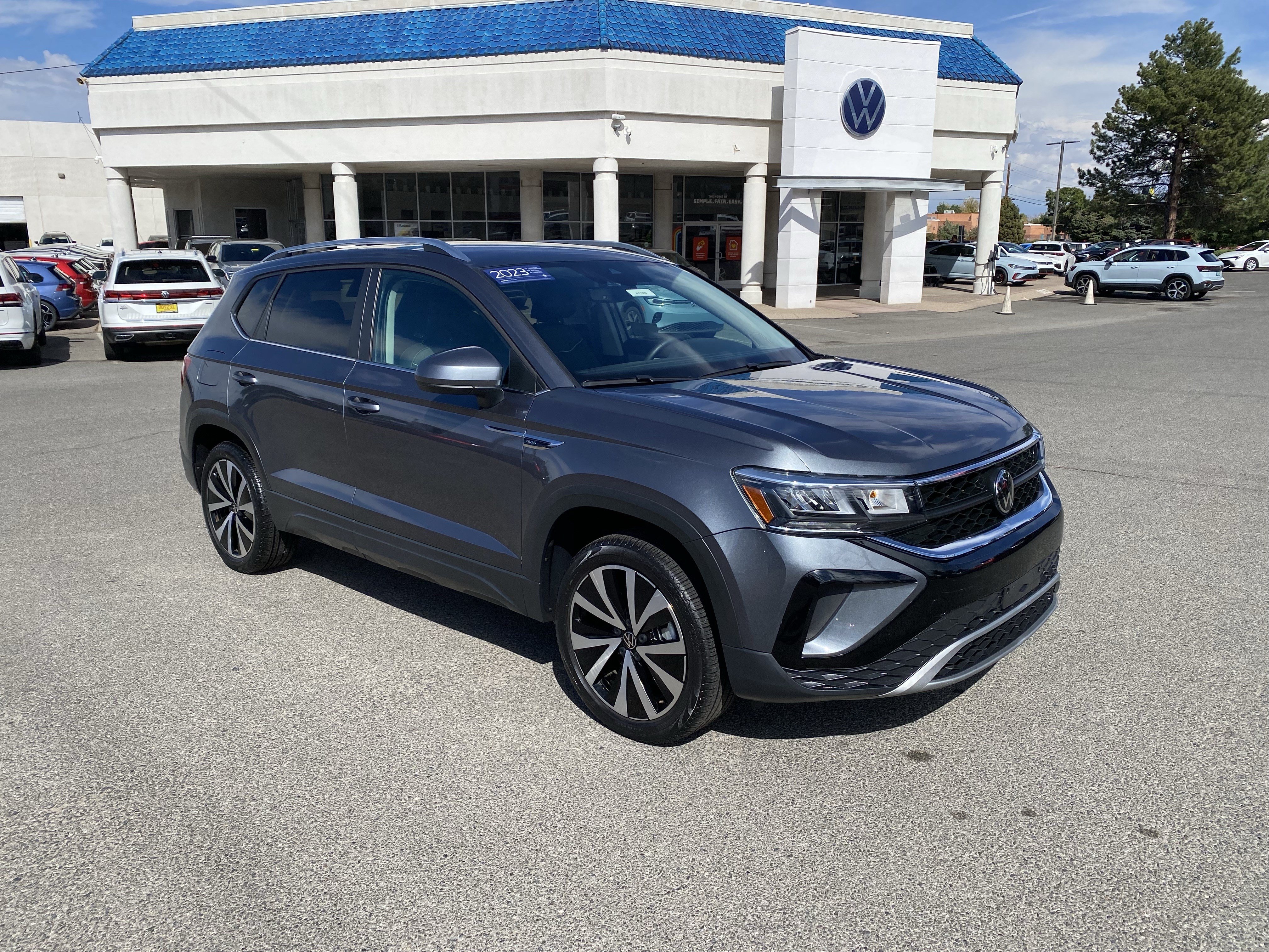 Certified 2023 Volkswagen Taos SE FWD image 43
