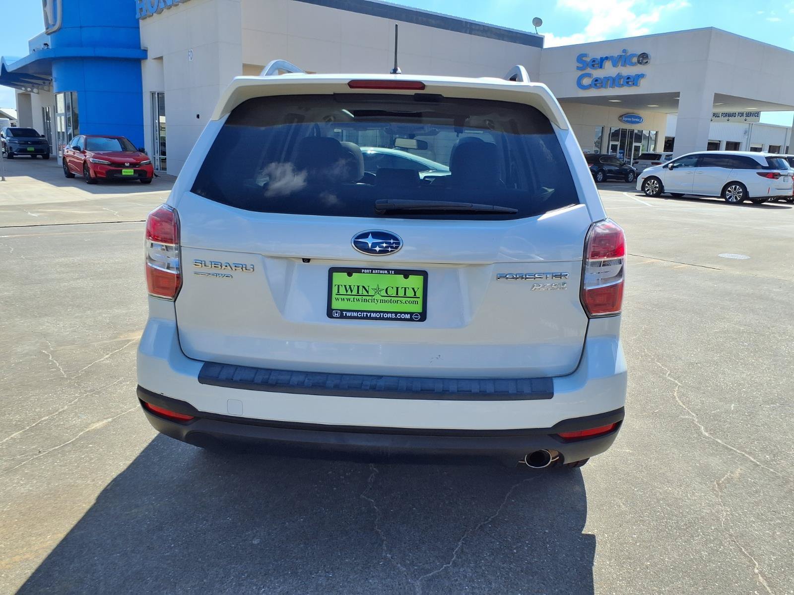 Used 2015 Subaru Forester 2.5i Limited AWD/4WD image 6