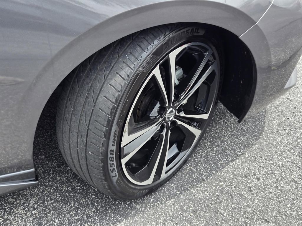 Certified 2021 Nissan Sentra SR image 6