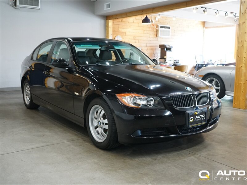 Used 2007 BMW 323i Sedan RWD image 3