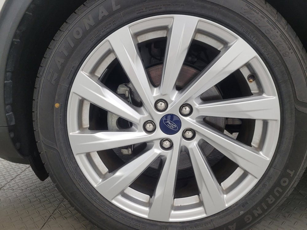 Used 2021 Ford Escape Titanium w/ Titanium Elite Package FWD image 31