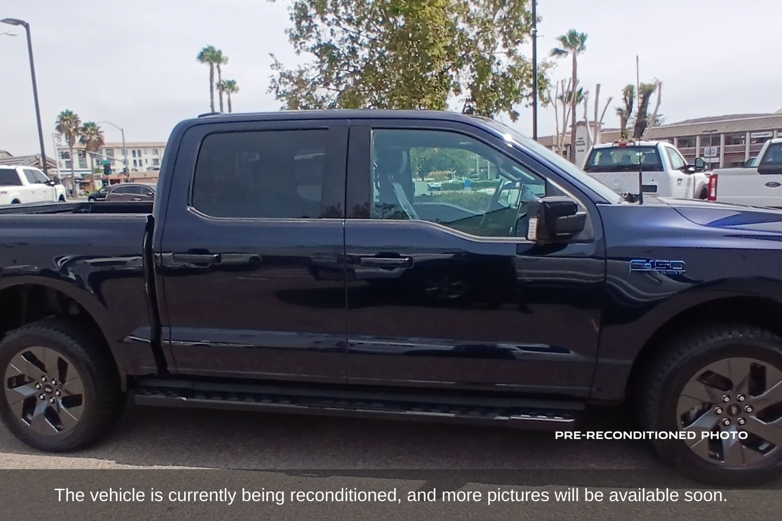 Used 2024 Ford F150 Lightning Lariat AWD/4WD image 4