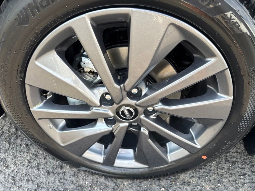 New 2026 Nissan Sentra SL FWD image 9