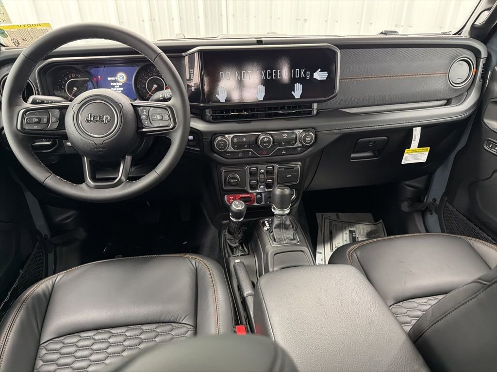 New 2026 Jeep Gladiator Mojave image 13