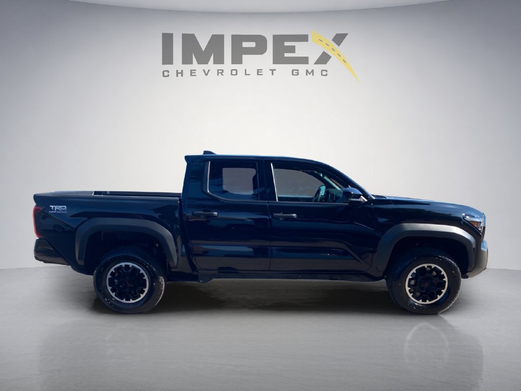 Used 2026 Toyota Tacoma TRD Off-Road AWD/4WD image 6