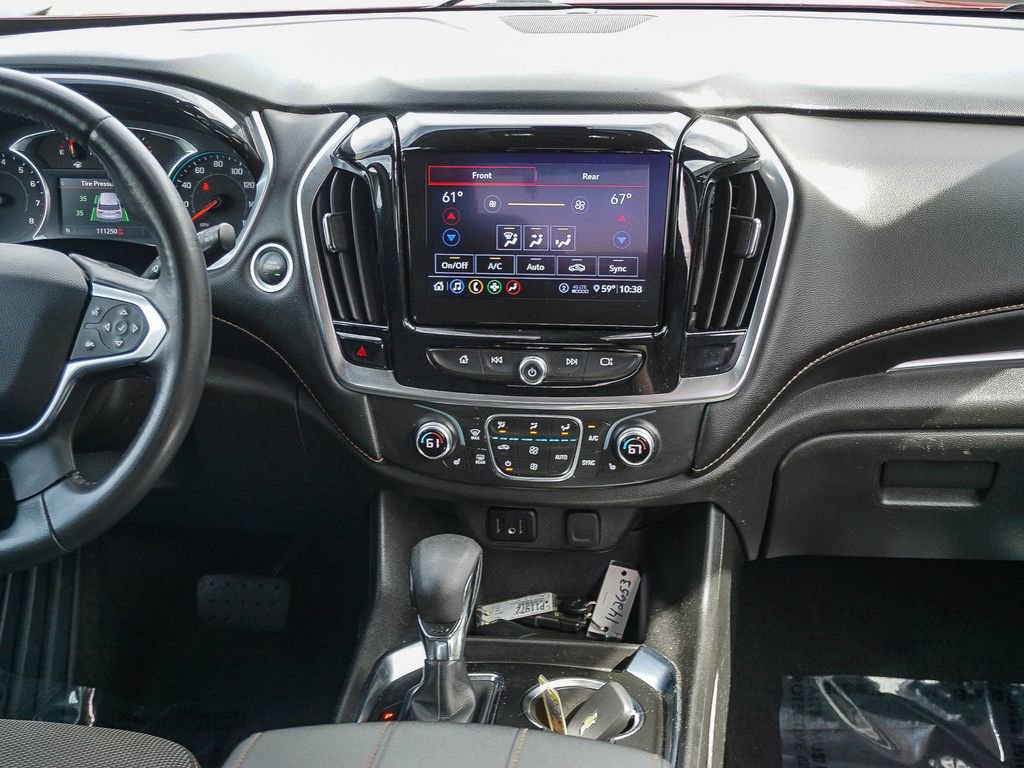 Used 2021 Chevrolet Traverse LT image 15