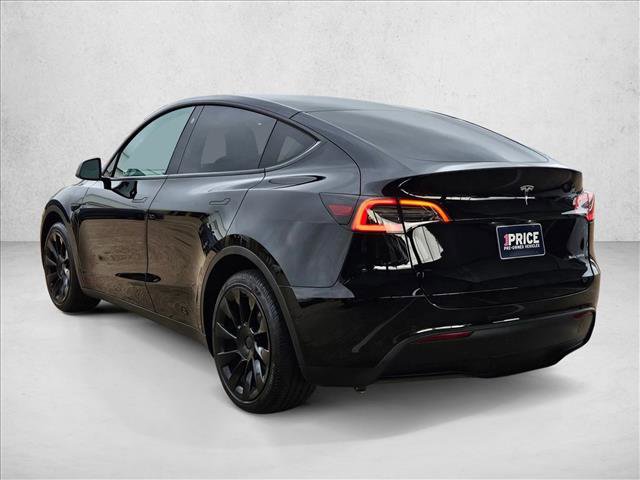 Used 2022 Tesla Model Y Long Range image 7