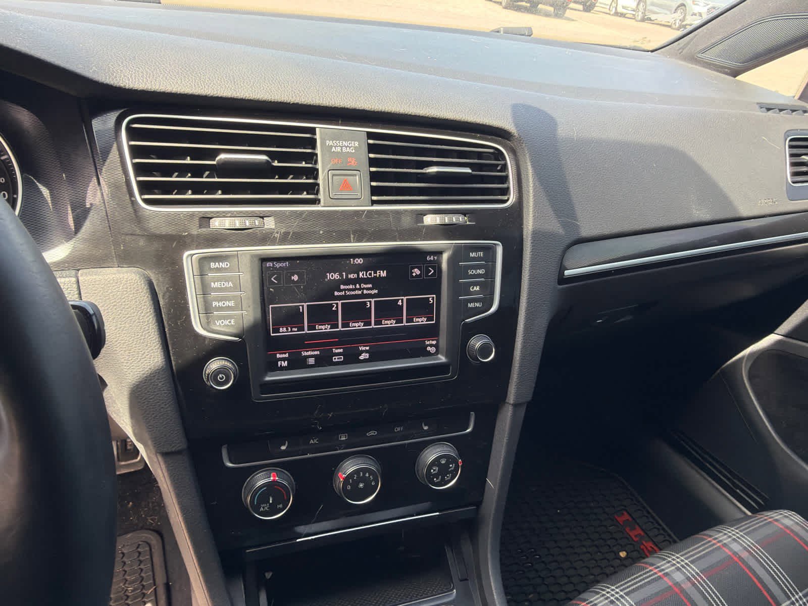 Used 2016 Volkswagen GTI S FWD image 6