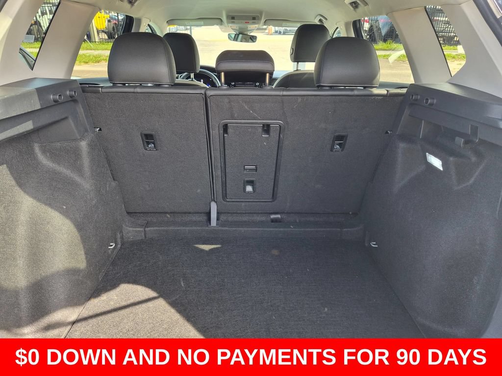 Used 2025 Volkswagen Taos SE FWD image 28