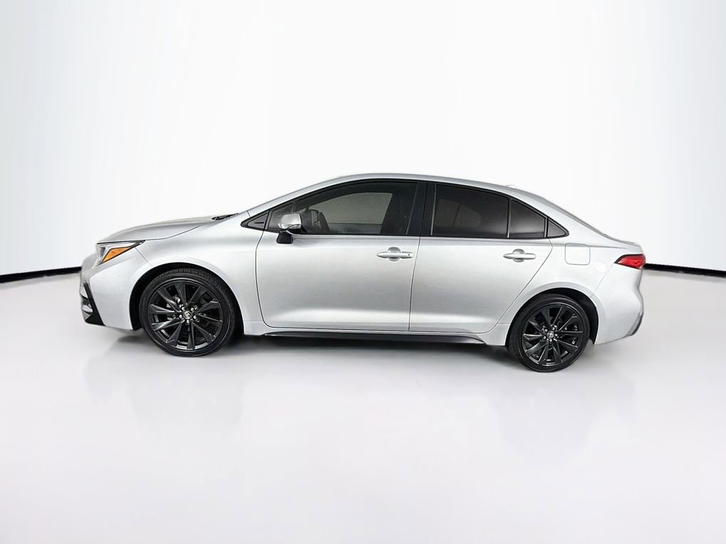 Used 2024 Toyota Corolla SE FWD image 6