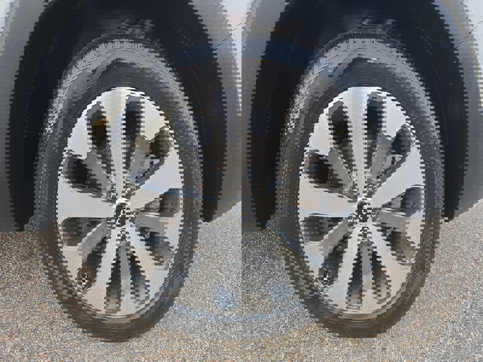 Used 2022 Kia Telluride EX w/ EX Premium Package image 35