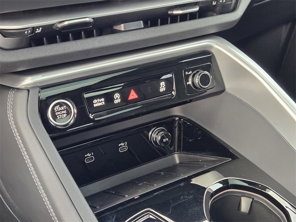 New 2025 Audi Q5 Premium Plus image 23