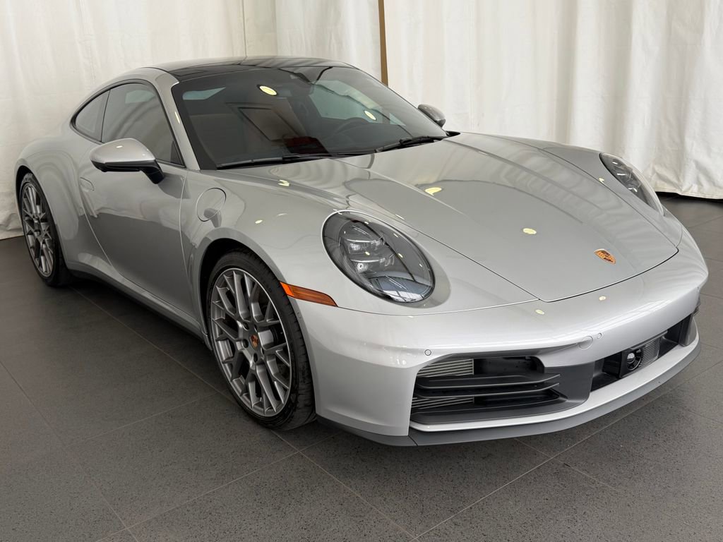 Used 2025 Porsche 911 Carrera RWD image 7
