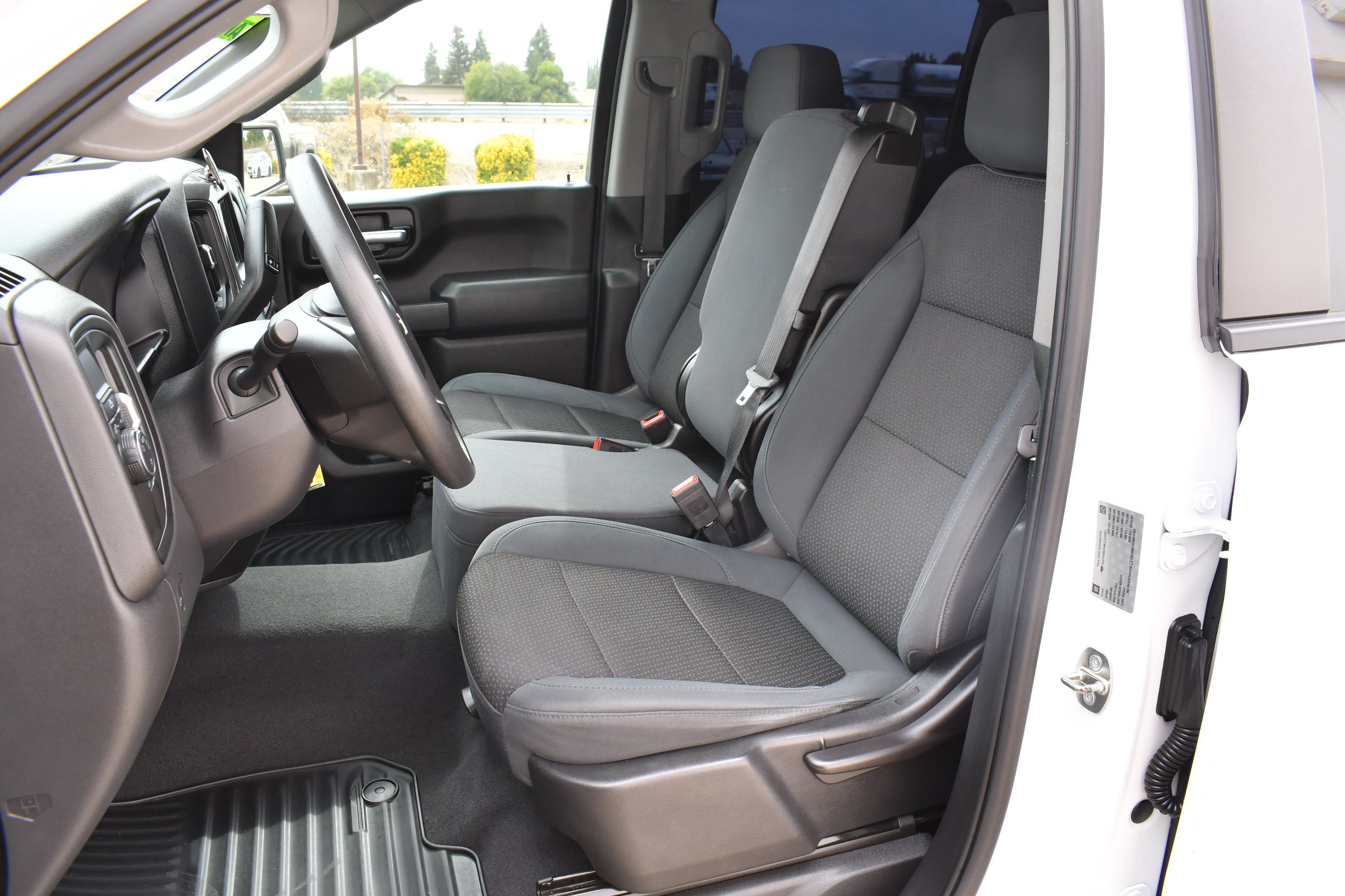Used 2019 Chevrolet Silverado 1500 Custom w/ Custom Value Package RWD image 16