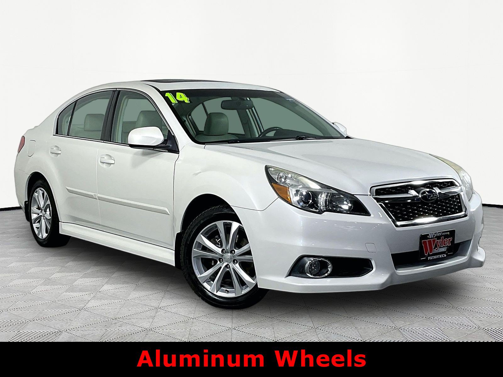 Used 2014 Subaru Legacy 2.5i Limited AWD/4WD image 3