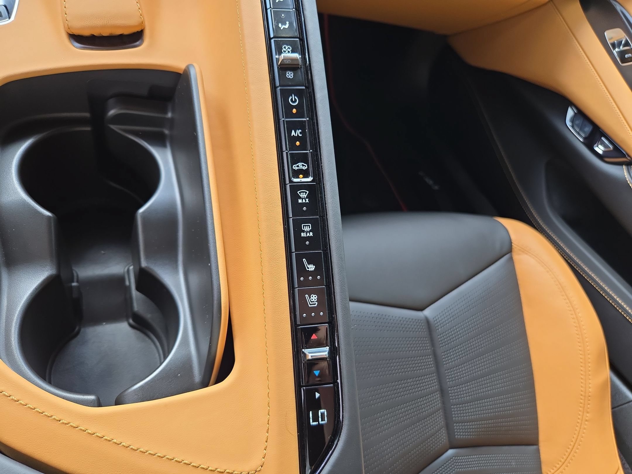 Certified 2024 Chevrolet Corvette Stingray Premium Conv w/ Stealth Interior Trim Package RWD image 16