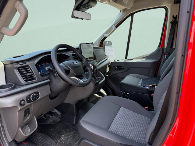 New 2026 Ford Transit 250 148 Medium Roof w/ Load Area Protection Package RWD image 4