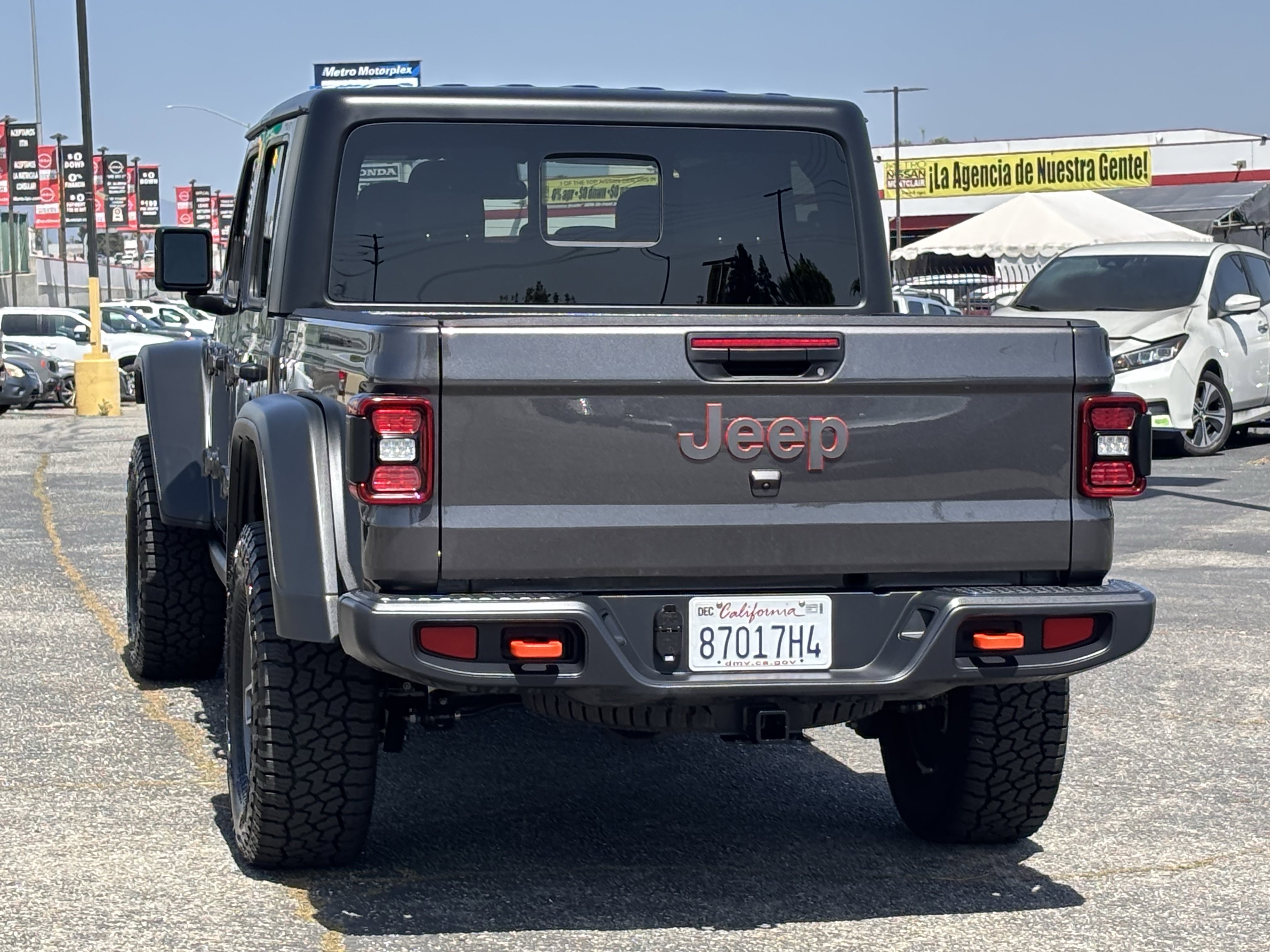 Used 2026 Jeep Gladiator Mojave AWD/4WD image 4