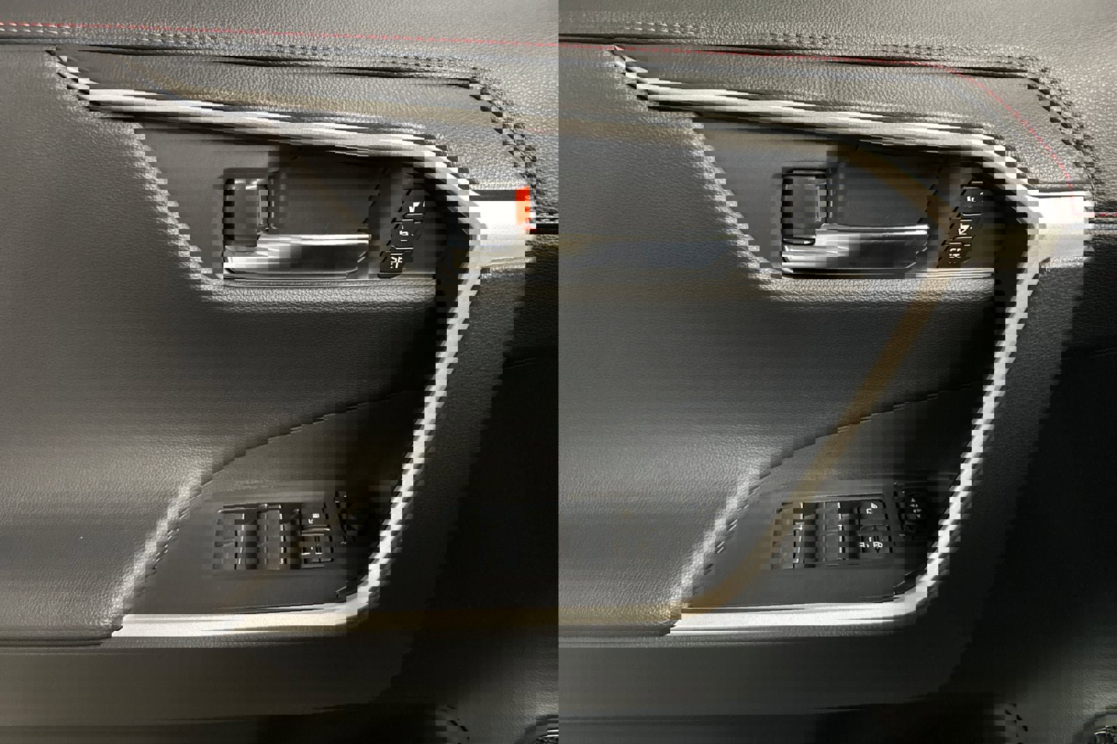 New 2025 Toyota RAV4 XSE image 10