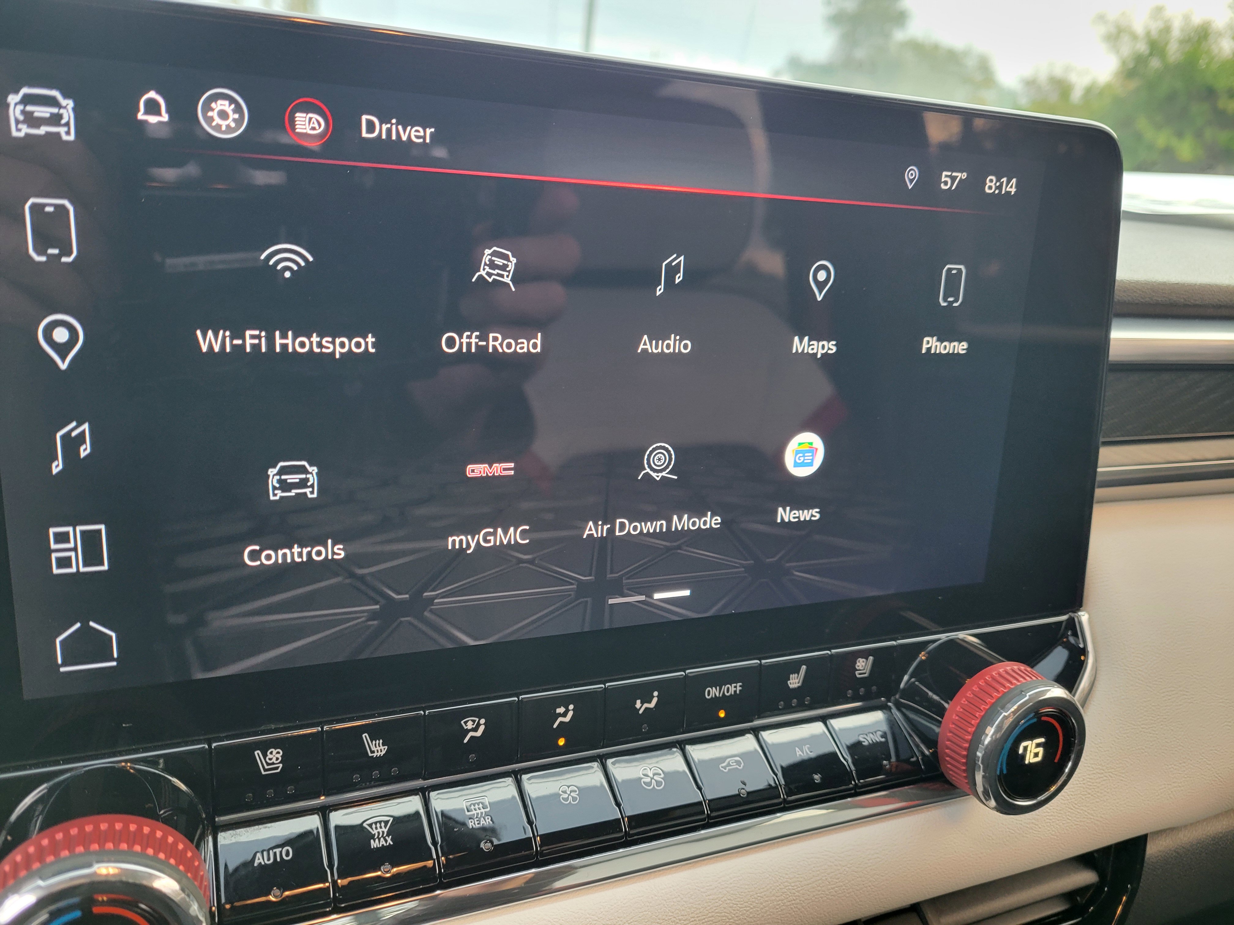 Certified 2024 GMC Canyon AT4X image 25