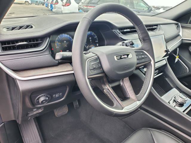 New 2026 Jeep Grand Cherokee L Limited AWD/4WD image 8