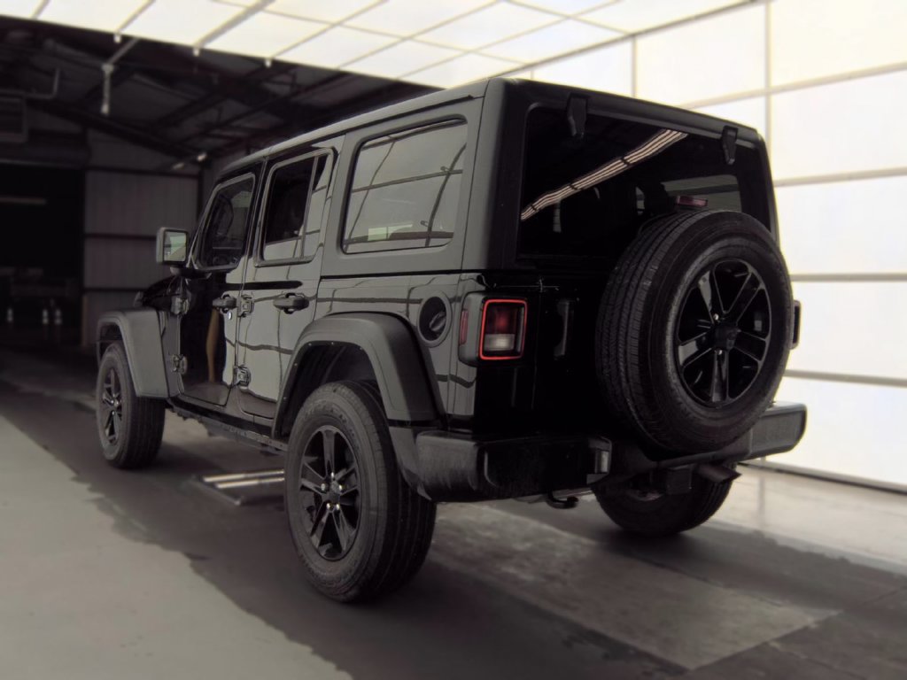 Used 2022 Jeep Wrangler Unlimited Sport AWD/4WD image 4