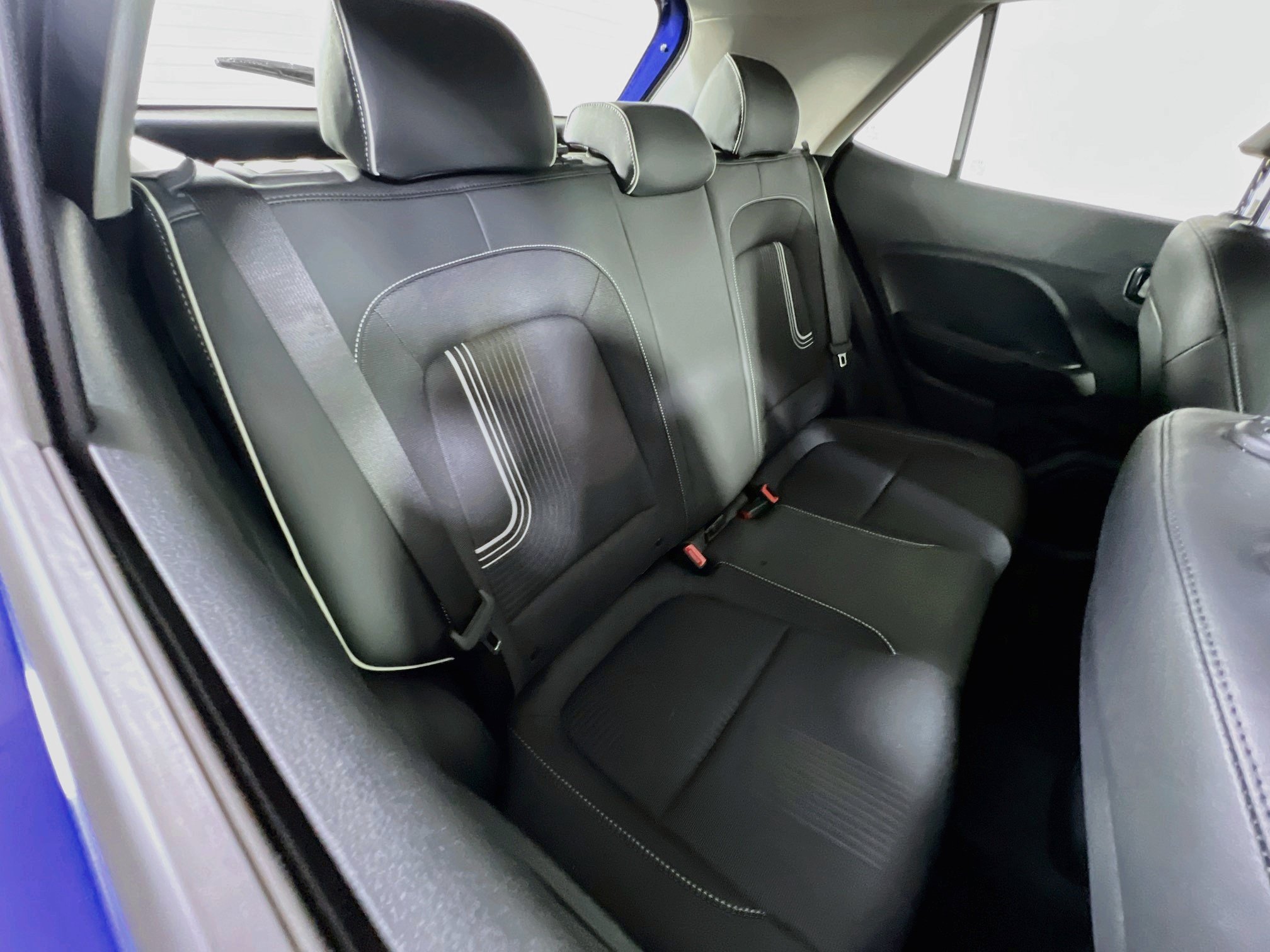 Used 2024 Hyundai Venue Limited FWD image 25