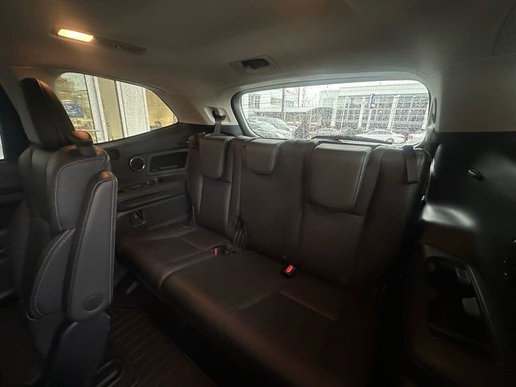 Used 2020 Subaru Ascent Limited w/ Technology Package image 11