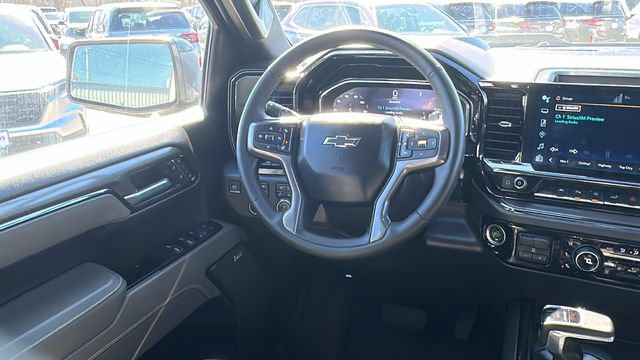Used 2024 Chevrolet Silverado 1500 ZR2 w/ Technology Package AWD/4WD image 28