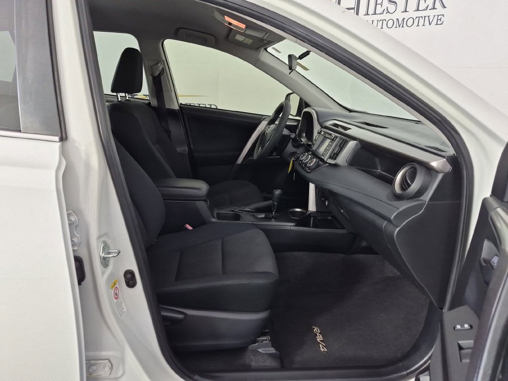 Used 2016 Toyota RAV4 LE FWD image 33