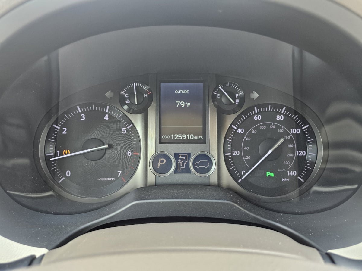 Used 2012 Lexus GX 460 w/ Comfort Plus Pkg AWD/4WD image 16
